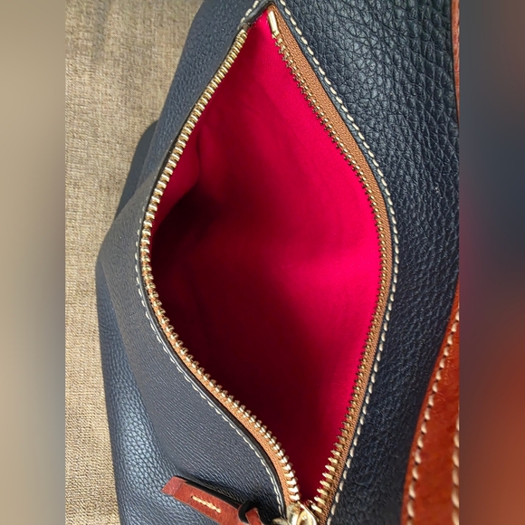 ✨️LIKE NEW✨️: DOONEY & BOURKE NAVY-BLUE & COGNAC Leather Shoulder Bag - Picture 8 of 11